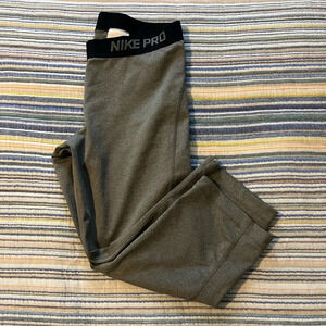 Nike Pro Drifit Cropped Leggings